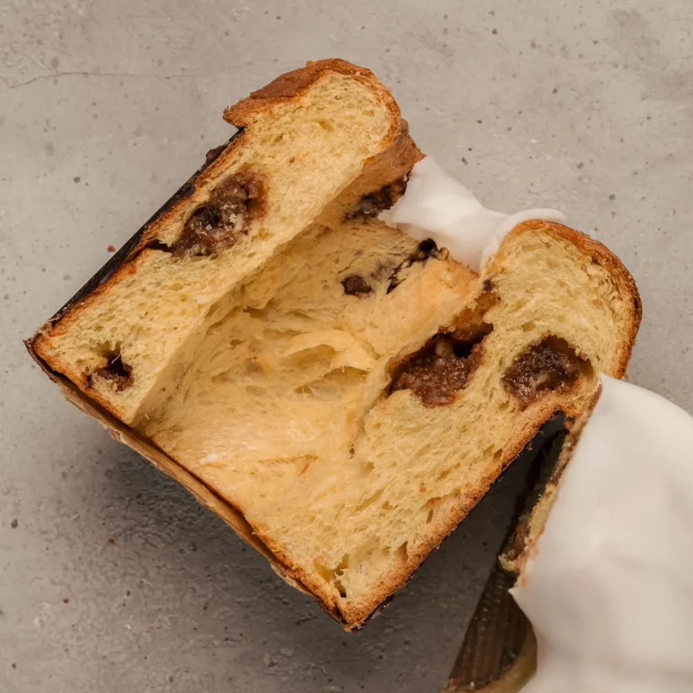 Pane al Pane Anello di Monaco dolce natalizio farcito