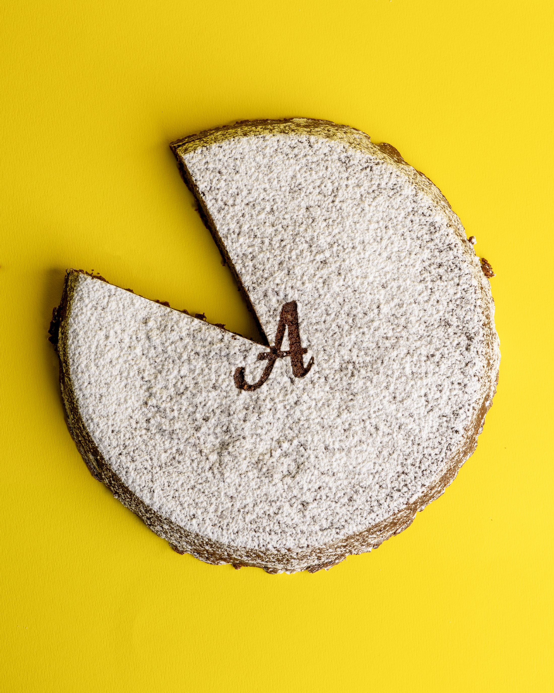 Annuccia al Cioccolato torta caprese classica alle mandorle