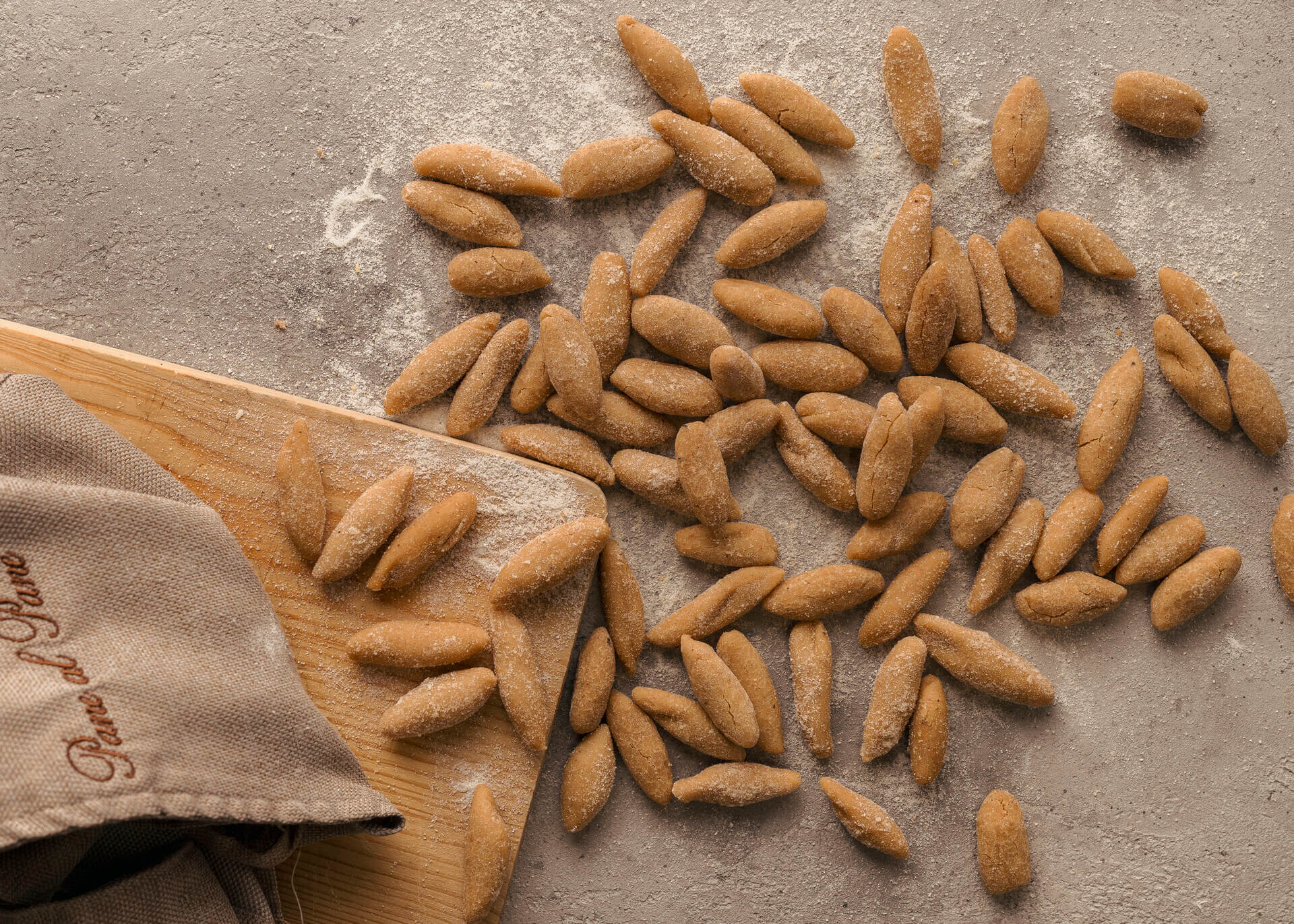 Pane al Pane Capunsei gnocchi di pane freschi alla salvia